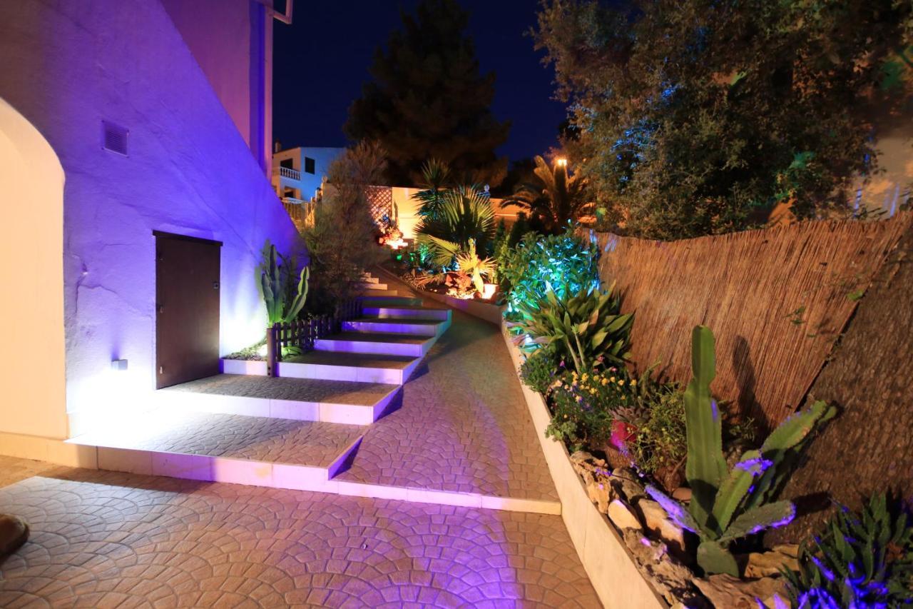 Wunderschoenes Kleines Apartment Fuer 2 Personen Mit Idylischen Blick Ins Gruene Cala Galdana  Dış mekan fotoğraf
