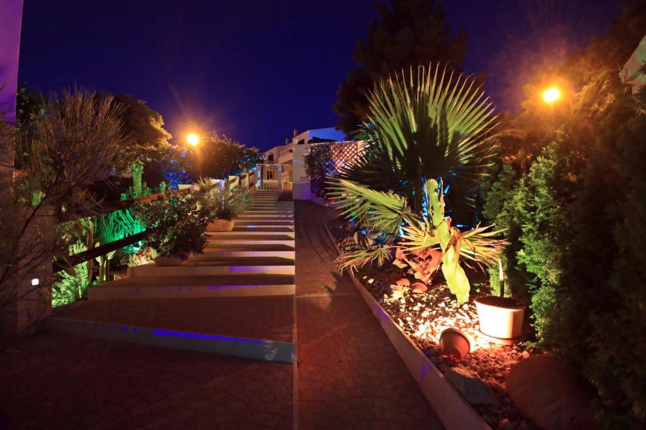 Wunderschoenes Kleines Apartment Fuer 2 Personen Mit Idylischen Blick Ins Gruene Cala Galdana  Dış mekan fotoğraf